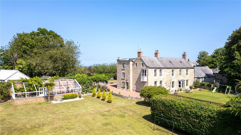 Property photo 1 of 53 Togston House