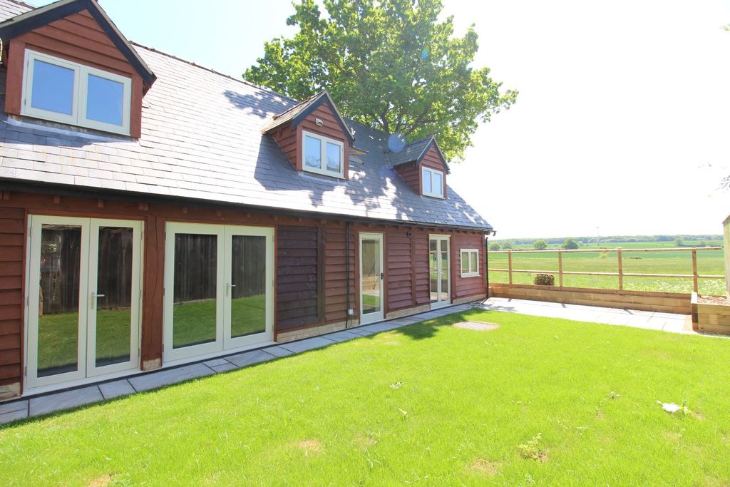 Property photo 1 of 18 Rear