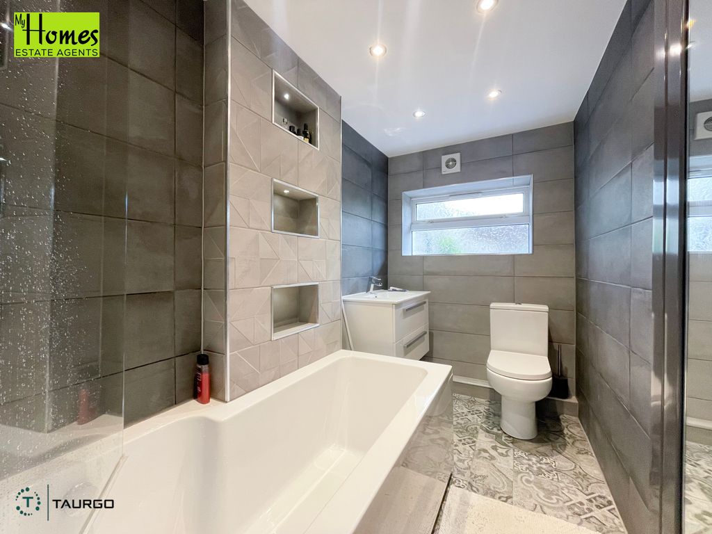Property photo 1 of 31