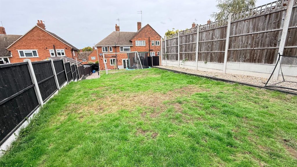 Property photo 2 of 17