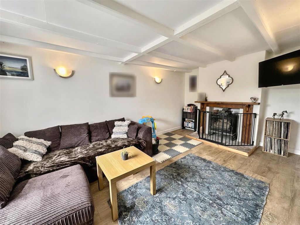 Property photo 3 of 26