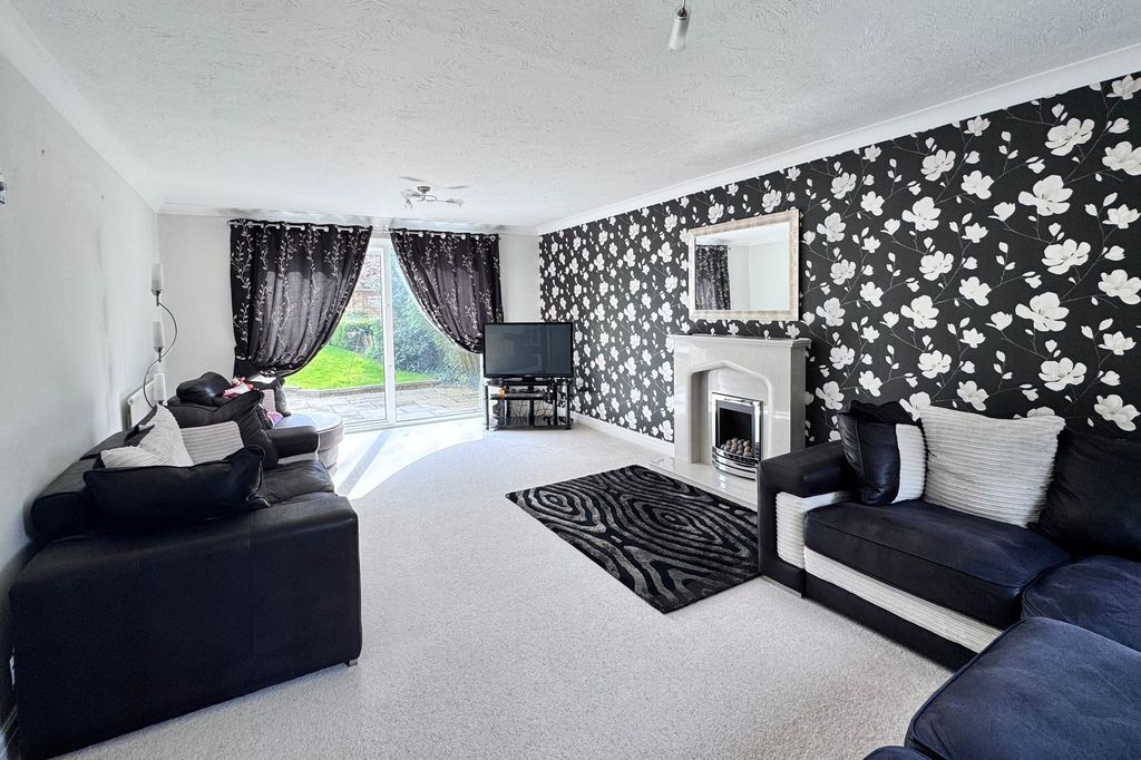 Additional image 8 of 4 bed detached house for saleHathersage Drive, Glossop SK13