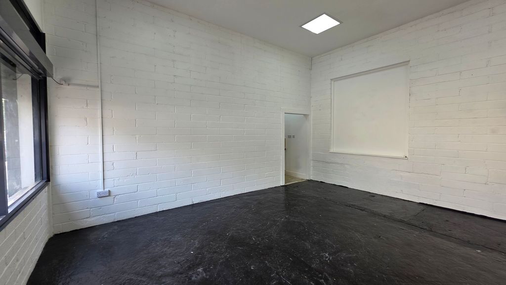 Property photo 2 of 4