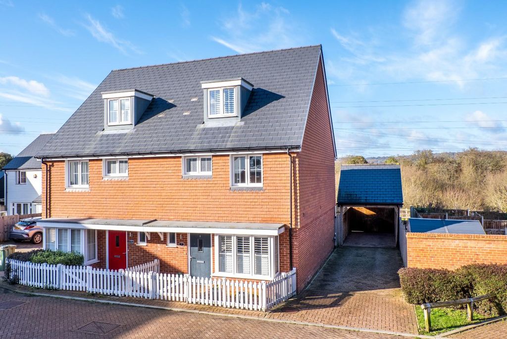 Property photo 1 of 22 Front