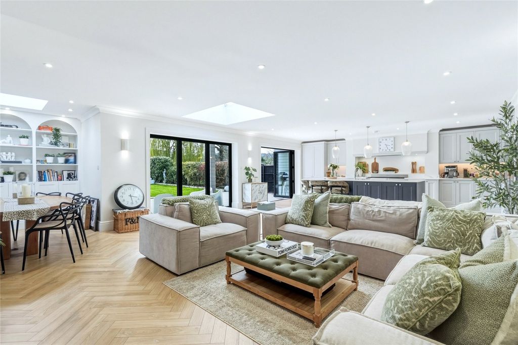 Property photo 3 of 24 Reception Room