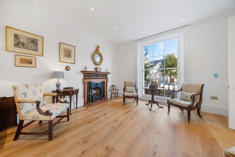 Property photo 3 of 11 4173816
