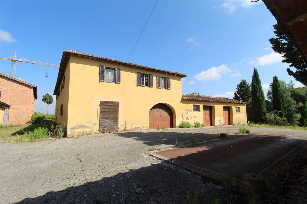 Property photo 2 of 30