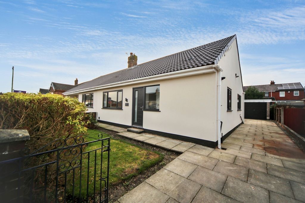 Property photo 1 of 23