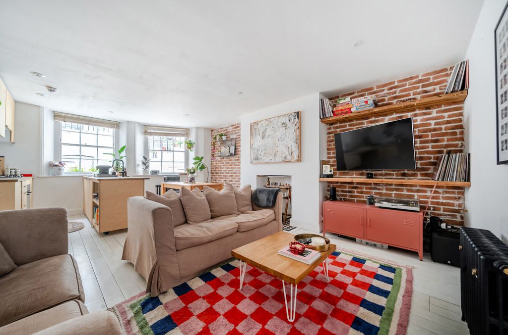 Property photo 2 of 21 1483494-12-6A4289...