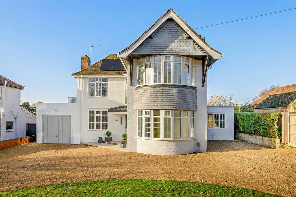 Property photo 2 of 18