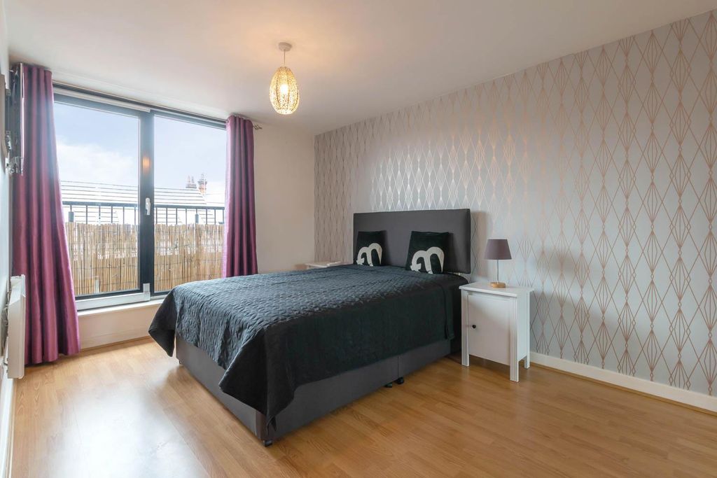 Property photo 2 of 13 Bedroom