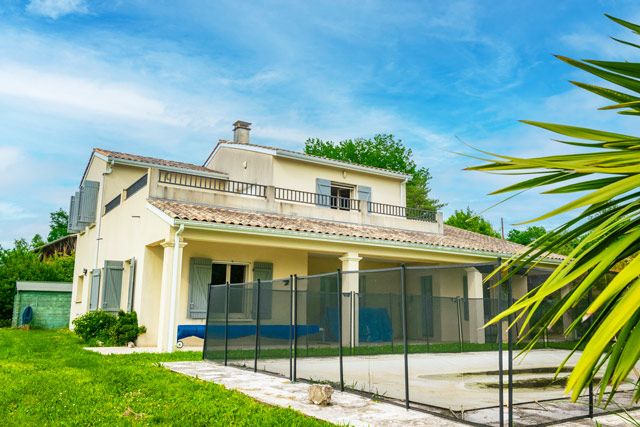 Property photo 1 of 23