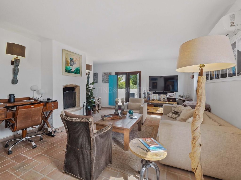 Property photo 3 of 30