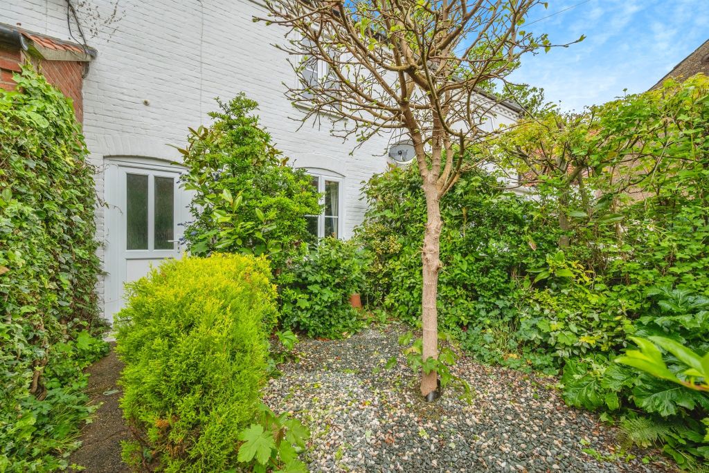 Property photo 3 of 19