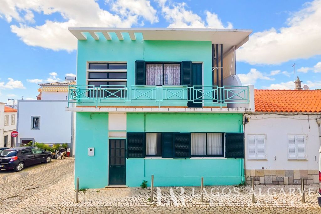 Property photo 1 of 23 4 Bedroom Townhouse Historic Center Lagos