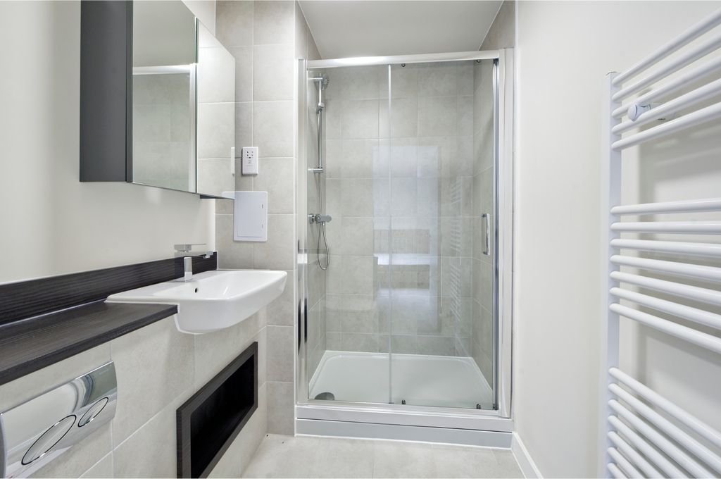 Property photo 2 of 16 897A6c44-B729-4Dbf-9Aba-ee61c1Dba677