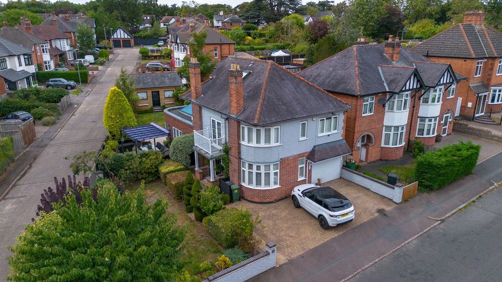 Property photo 1 of 46