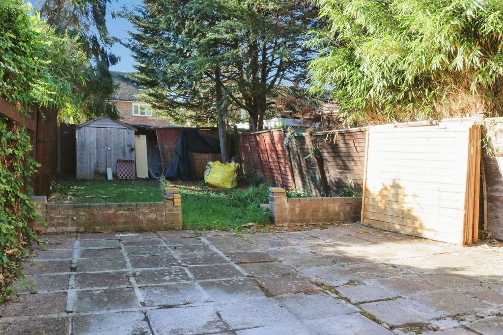 Property photo 2 of 16 Photo 1