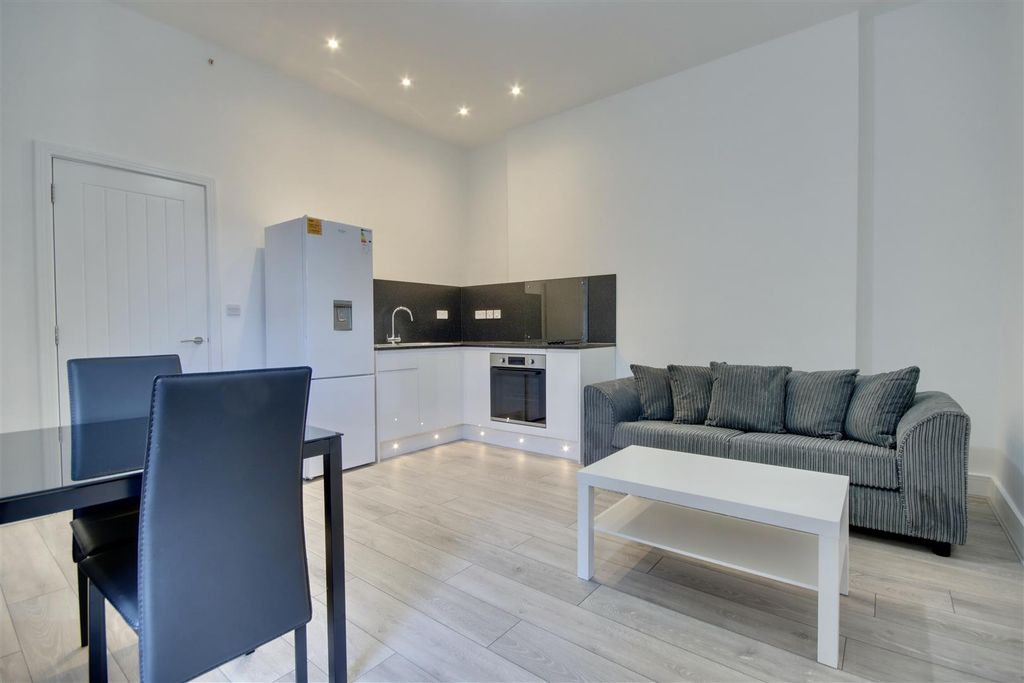 Property photo 1 of 10 6C051075-5E77-40Ad-963C-4819500B9115_1_201_A.Jpeg