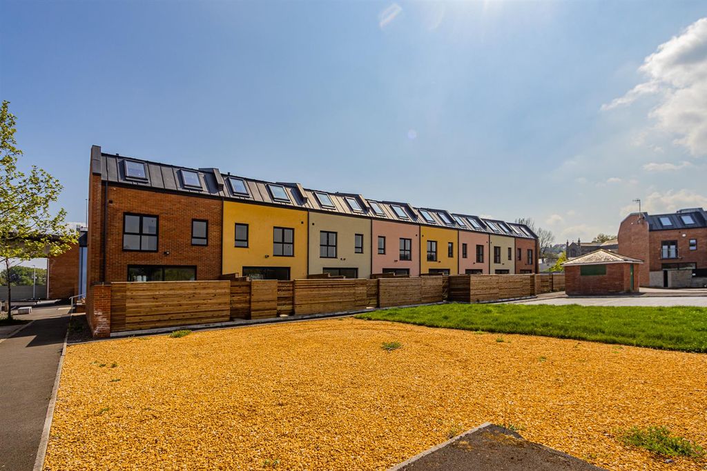 Additional image 22 of 4 bed town house for saleSevern Gardens, Chepstow, Chepstow NP16