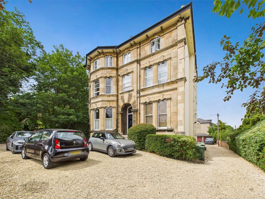 Property photo 1 of 11 Picture No. 01