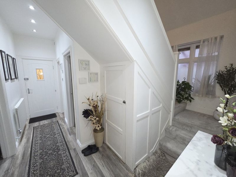 Property photo 3 of 19 Photo 12