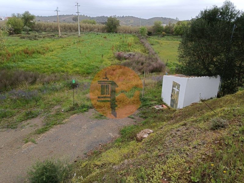 Property photo 2 of 43
