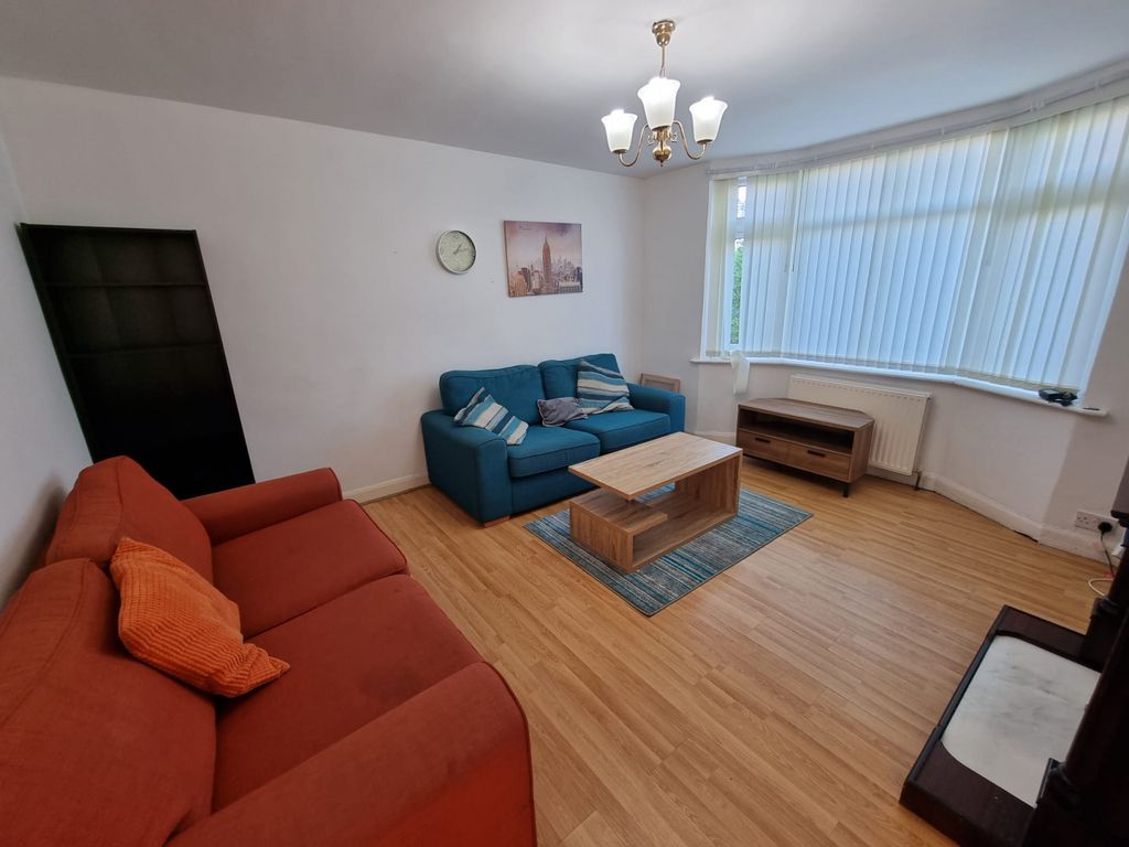 Property photo 2 of 12 Gallery