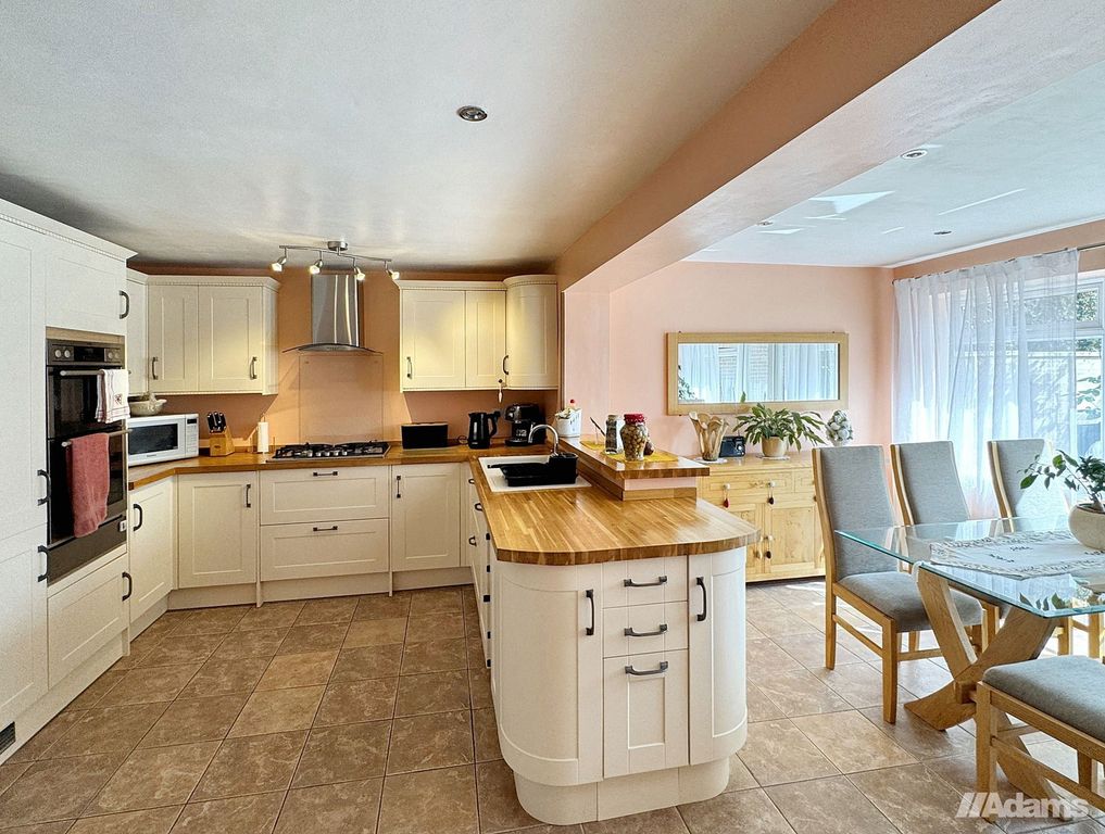 Property photo 1 of 27