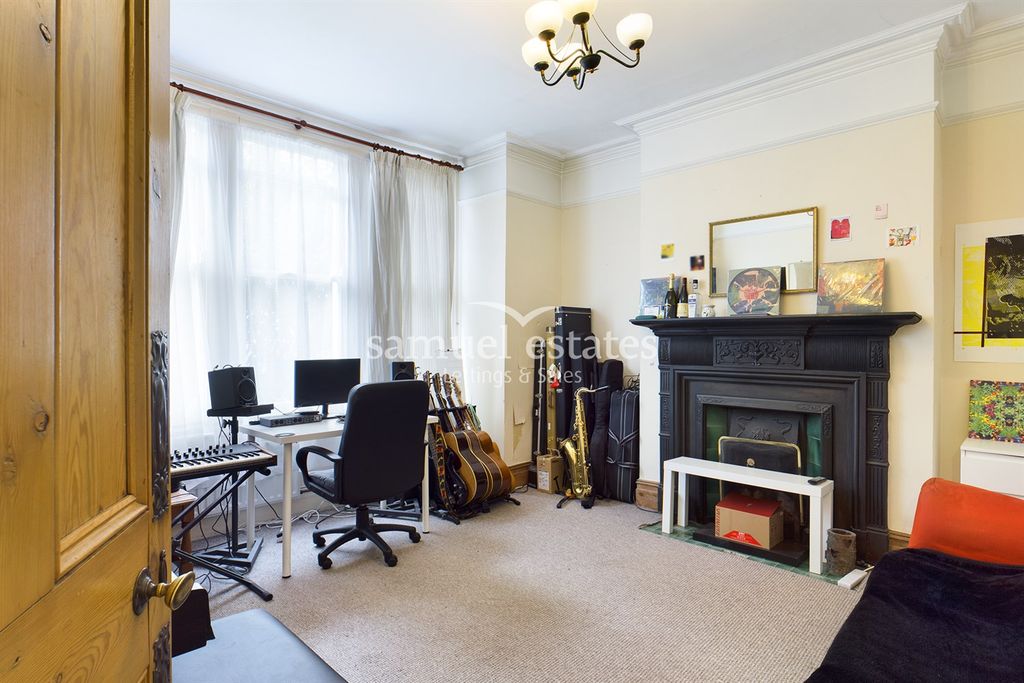 Property photo 1 of 8 Living Area