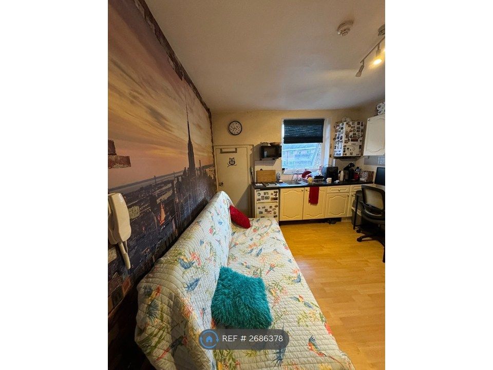 Property photo 1 of 3