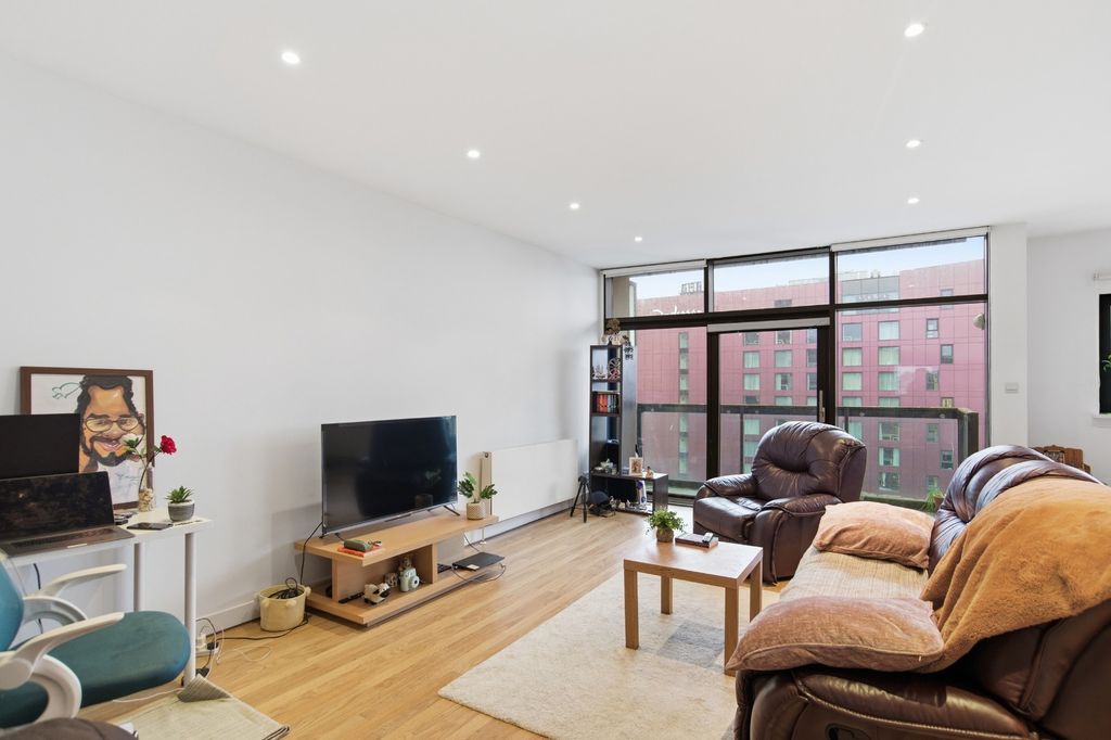 Property photo 2 of 24 4865334