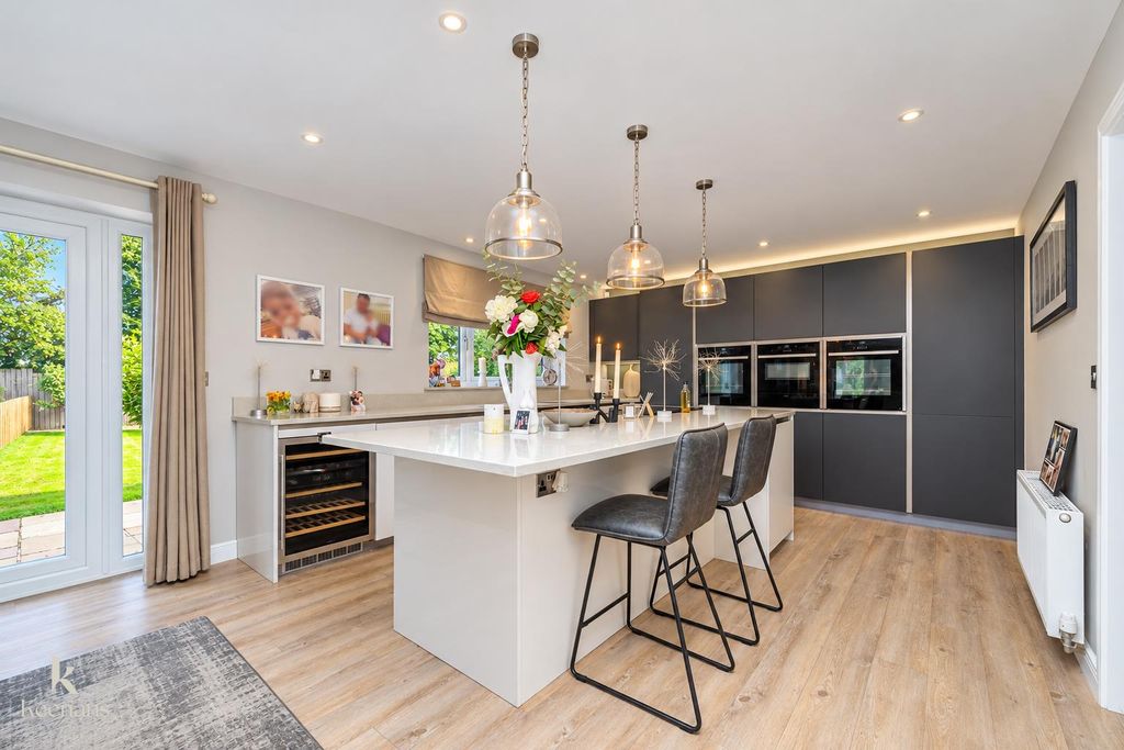 Property photo 3 of 74 3.Jpg