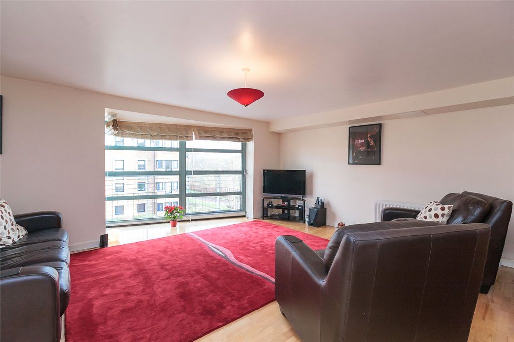 Property photo 3 of 28 Photo 3