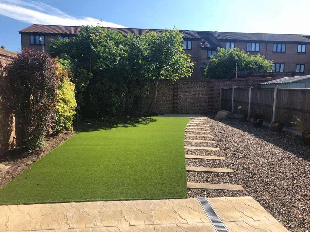 Property photo 2 of 12