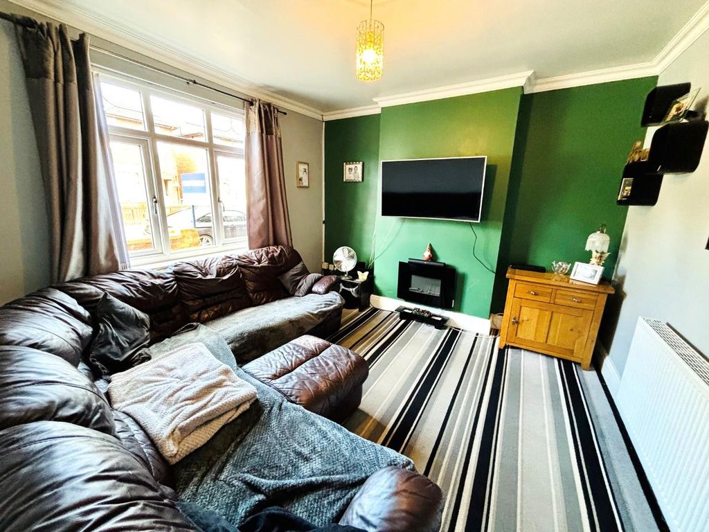 Property photo 2 of 14 1.Jpg