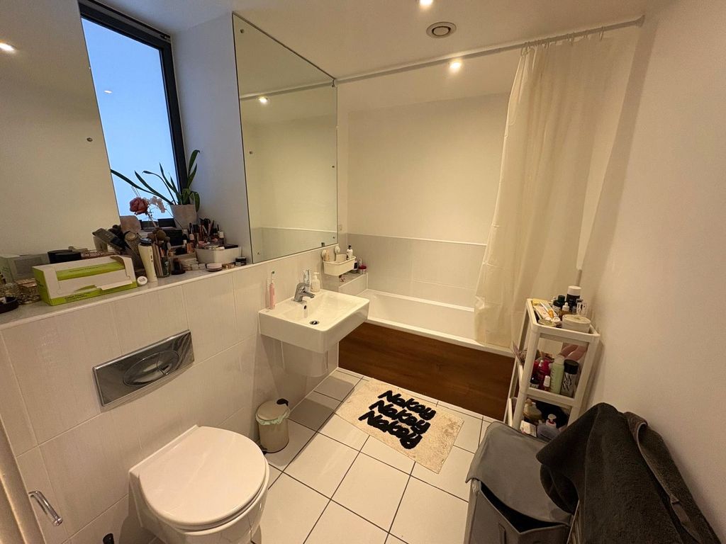 Property photo 3 of 11 Picture No. 02