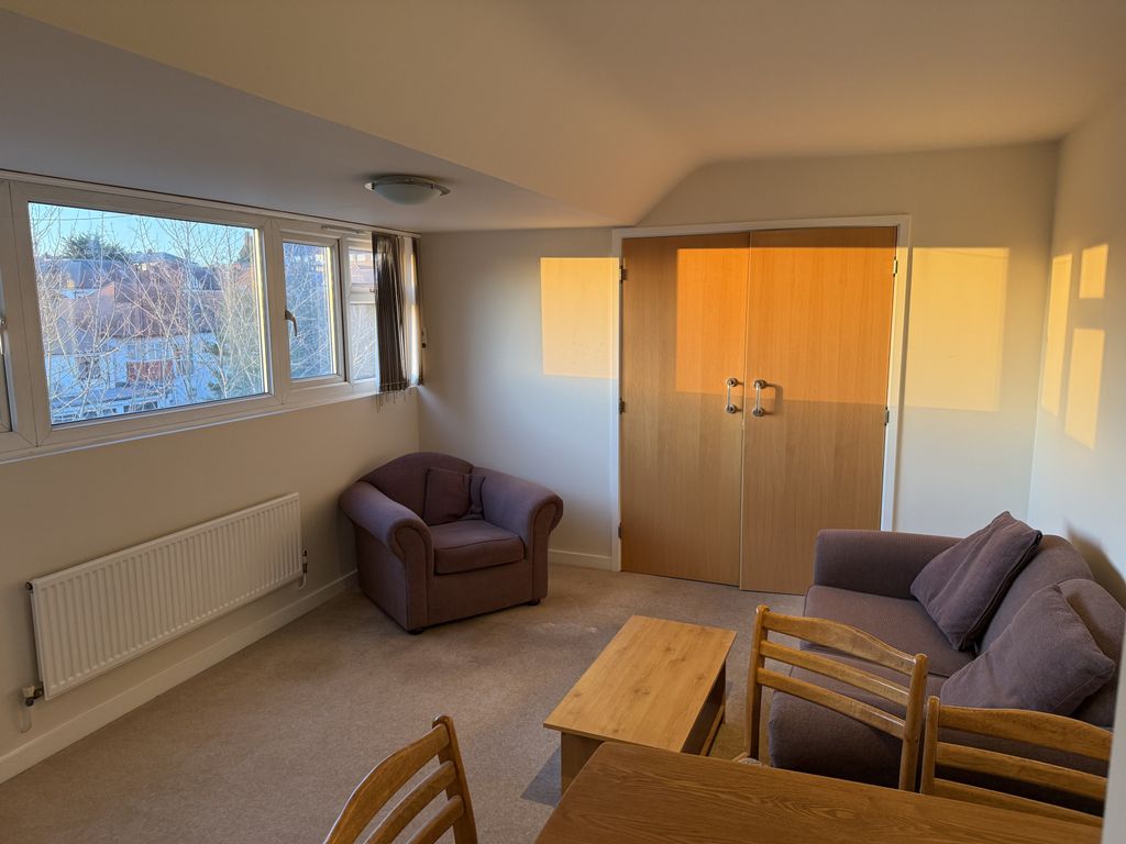 Property photo 3 of 10 Gallery