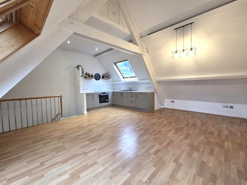 Property photo 2 of 21 Photo 13