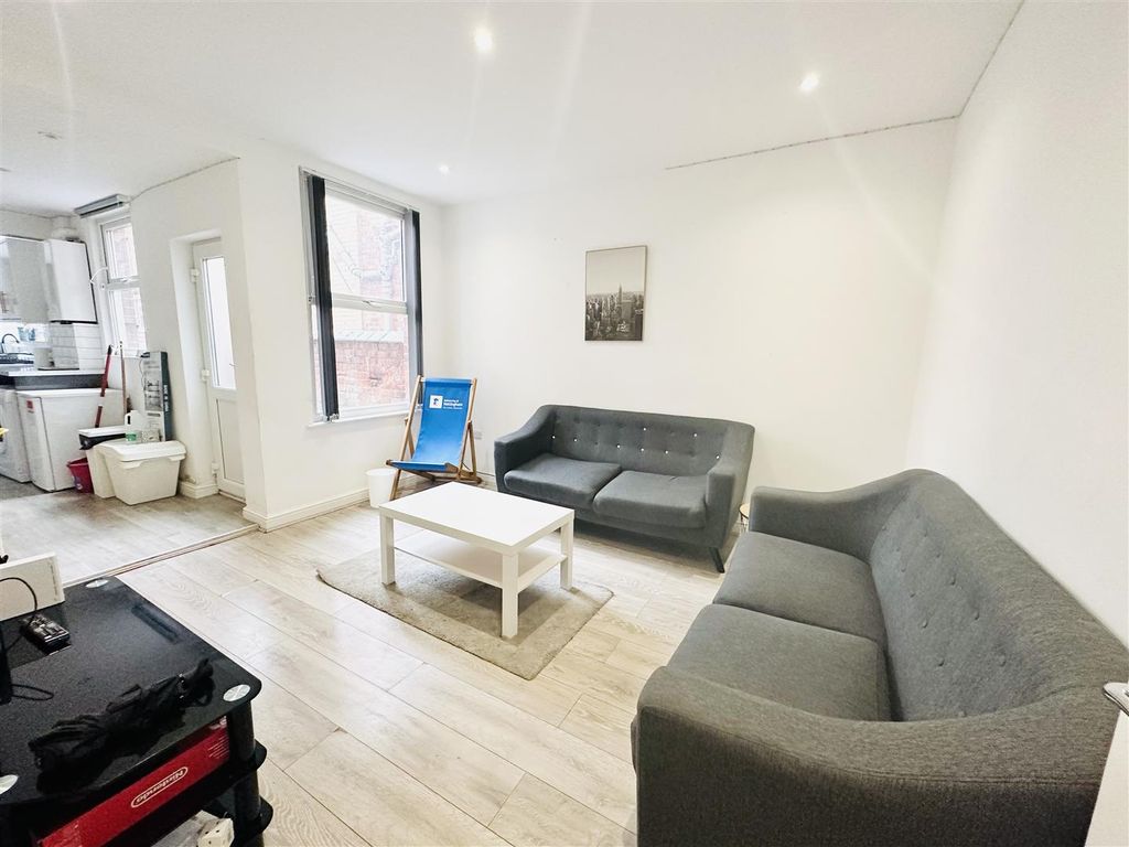 Property photo 1 of 12 Living Area