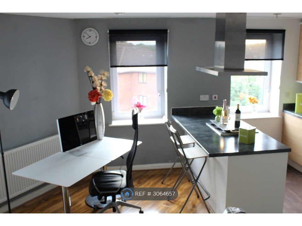 Property photo 3 of 11