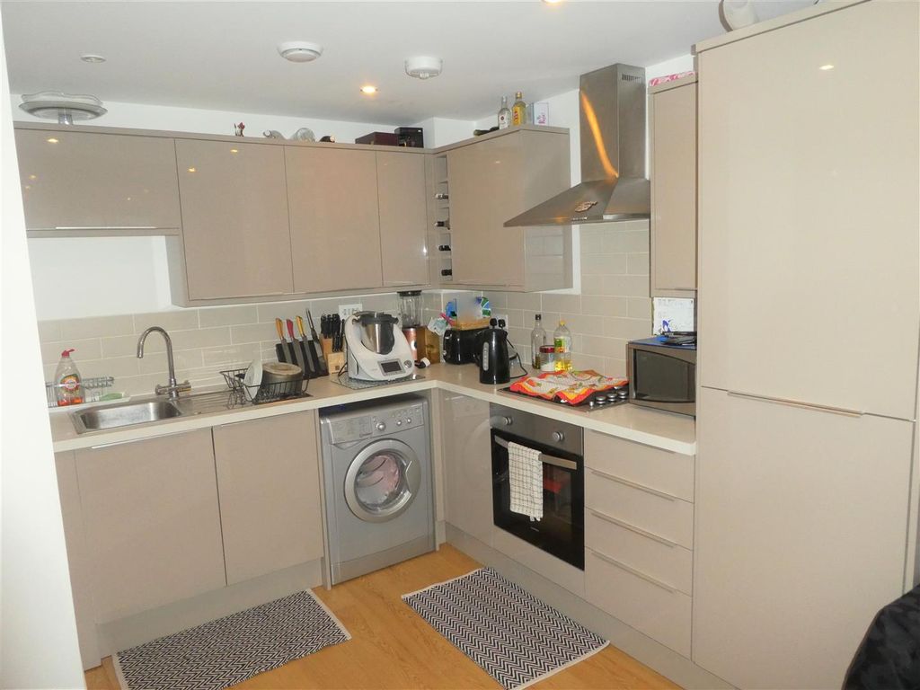 Property photo 3 of 5