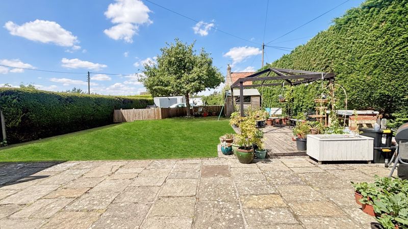 Property photo 3 of 18 Photo 23