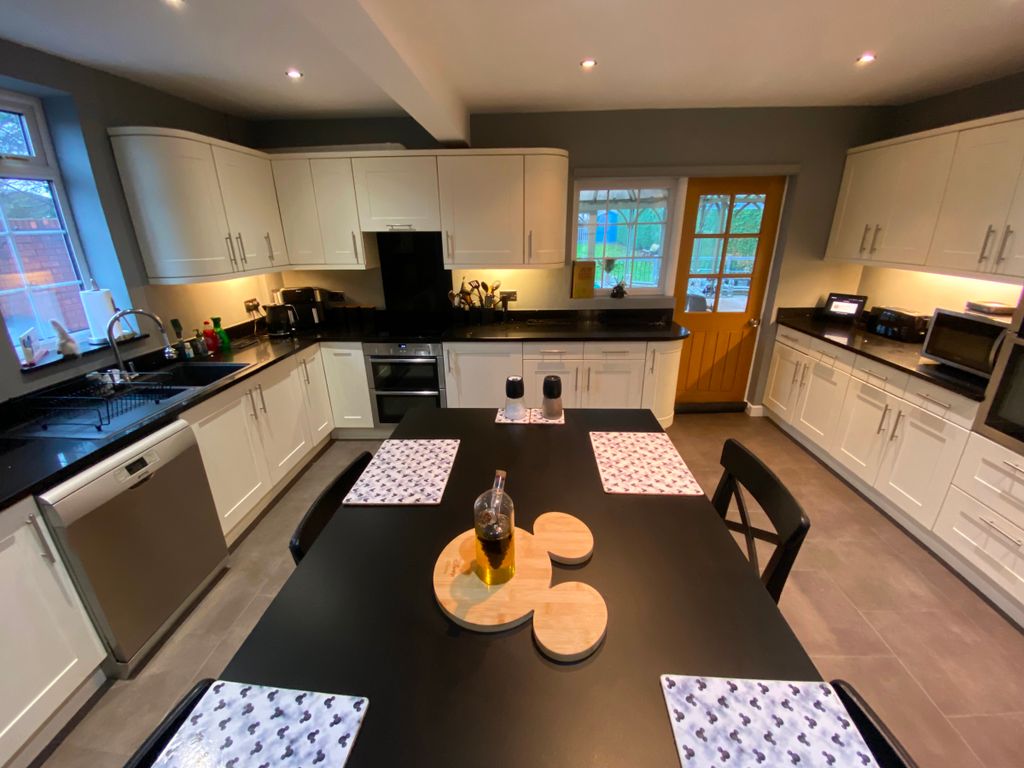 Property photo 2 of 38