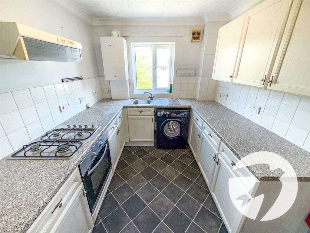 Property photo 2 of 8 Picture No. 10