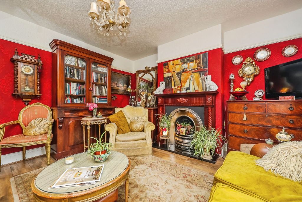 Property photo 2 of 18