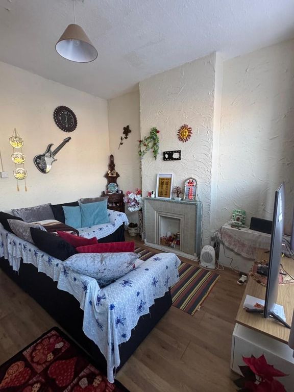 Property photo 3 of 11 3.Jpeg