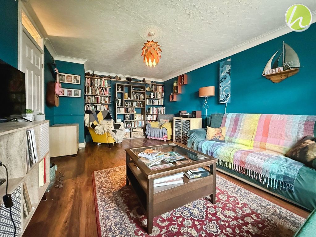 Property photo 3 of 31