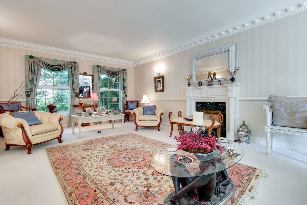 Property photo 2 of 13
