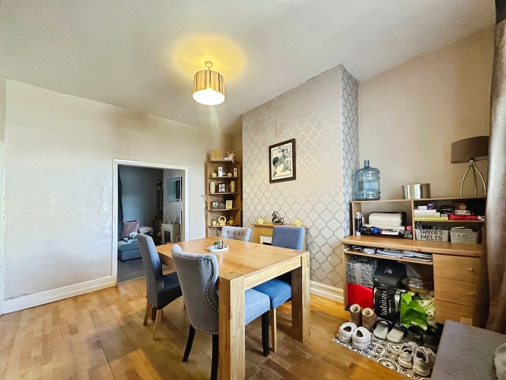 Property photo 3 of 9 Dining Room